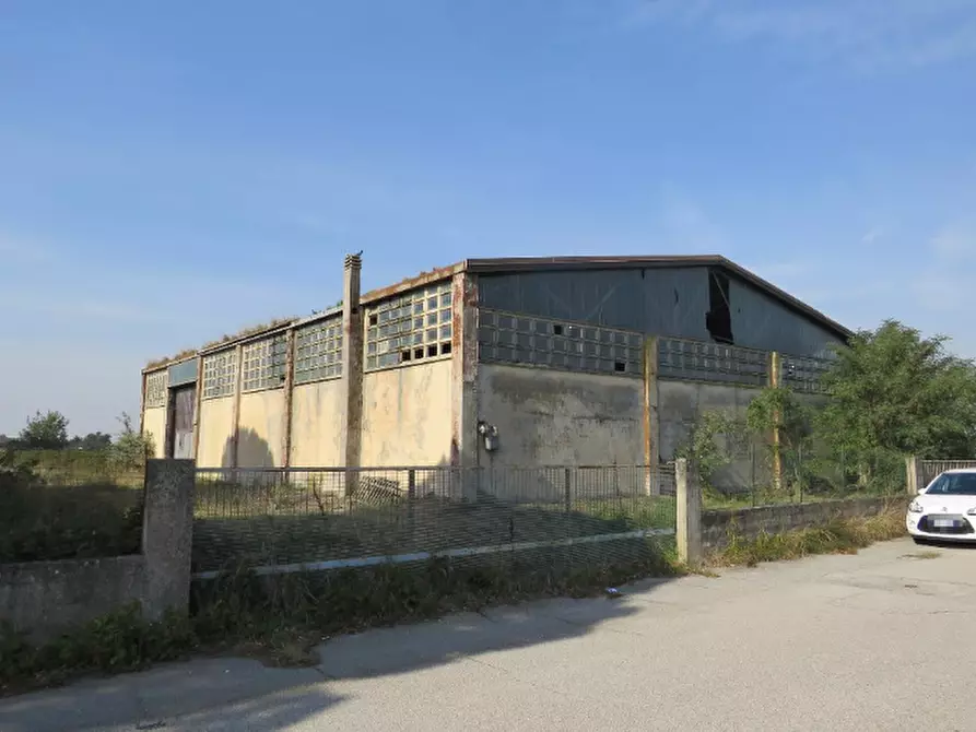 Immagine 1 di Capannone industriale in vendita  in Via 2 Giugno a Jolanda Di Savoia