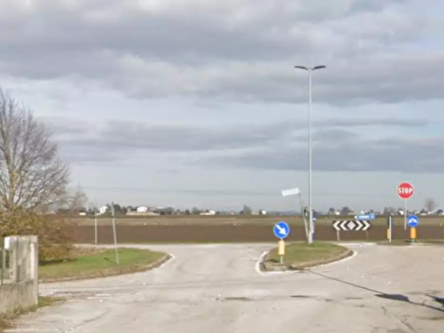 Immagine 23 di Capannone industriale in vendita  in Via 2 Giugno a Jolanda Di Savoia