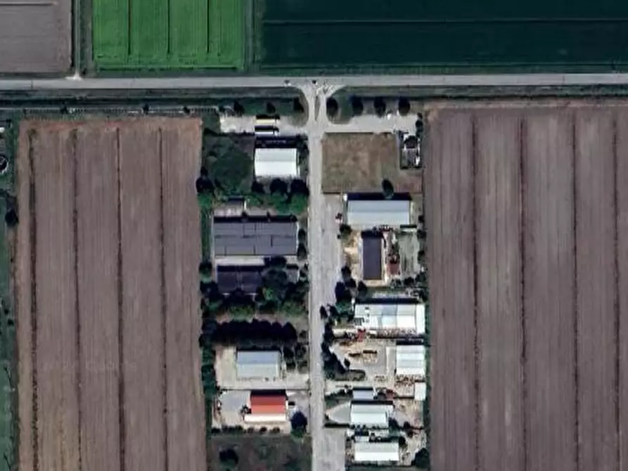 Immagine 26 di Capannone industriale in vendita  in Via 2 Giugno a Jolanda Di Savoia