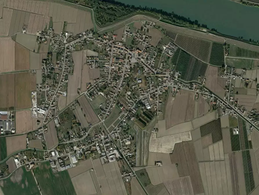 Immagine 13 di Terreno agricolo in vendita  in Località Berra a Riva Del Po