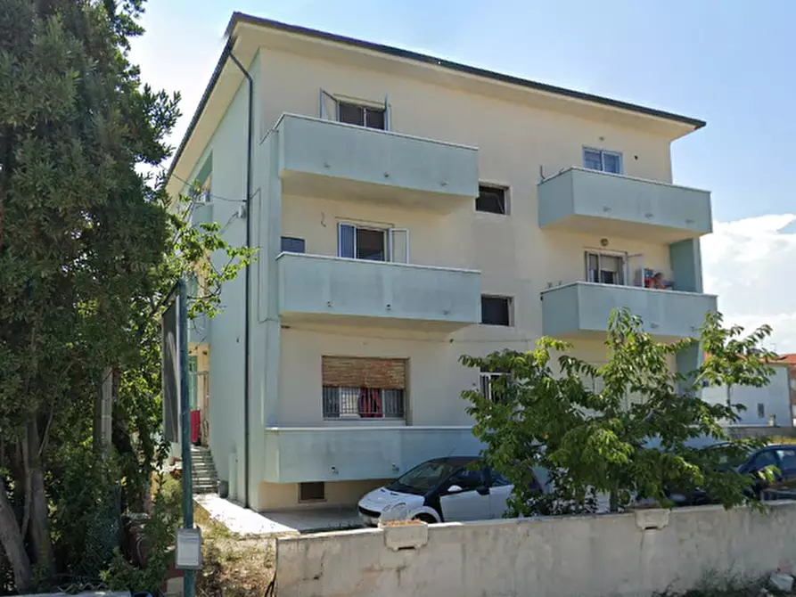 Immagine 6 di Appartamento in vendita  in Viale Piceno a Fano