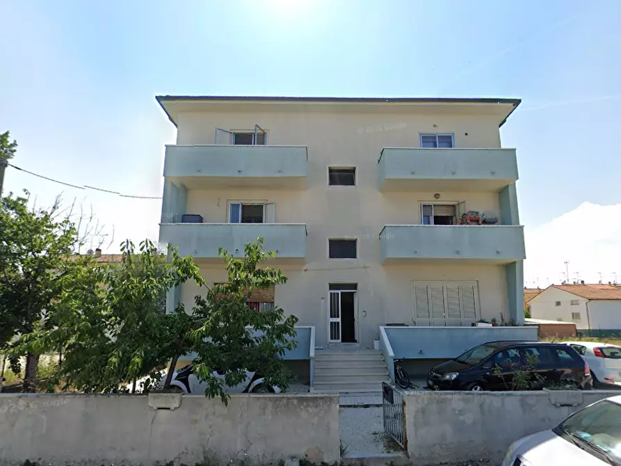 Immagine 11 di Appartamento in vendita  in Viale Piceno a Fano