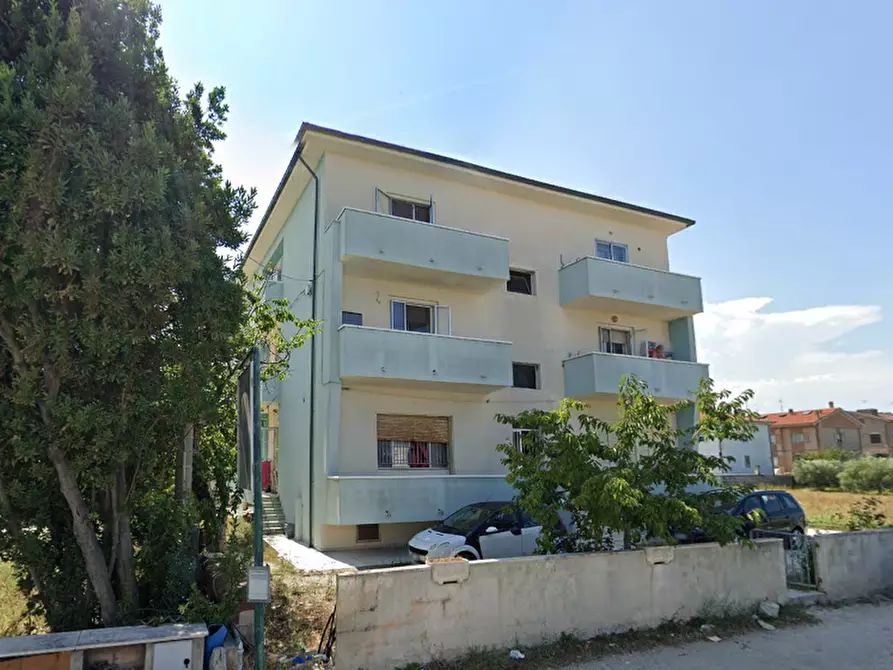 Immagine 12 di Appartamento in vendita  in Viale Piceno a Fano