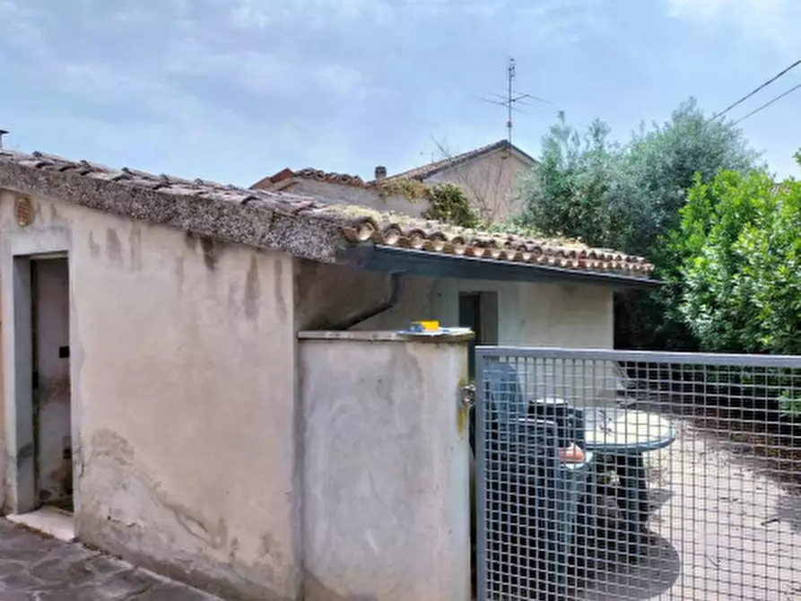 Immagine 3 di Villetta a schiera in vendita  in Via Tomba a Colli Al Metauro