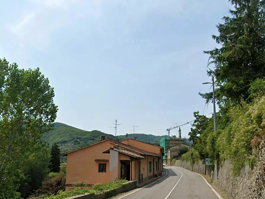 Immagine 3 di Appartamento in vendita  in Via Ettore Pinzani  a Dicomano