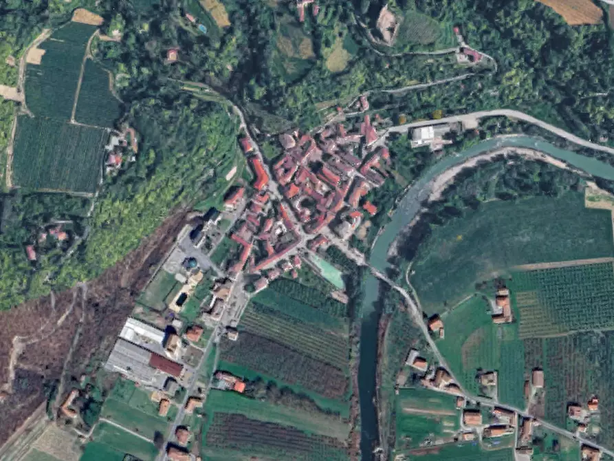 Immagine 4 di Magazzino in vendita  in Regione Travazza a Vesime