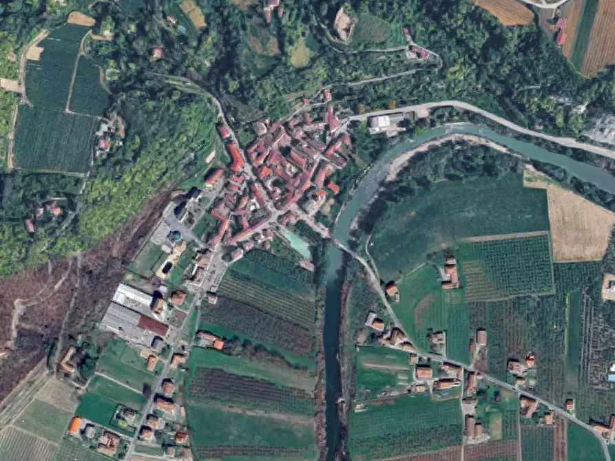 Immagine 5 di Magazzino in vendita  in Regione Travazza a Vesime