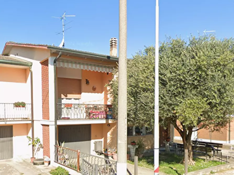 Immagine 4 di Villetta a schiera in vendita  in Via Genova a Suzzara