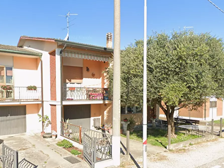 Immagine 6 di Villetta a schiera in vendita  in Via Genova a Suzzara
