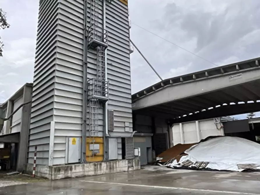 Immagine 6 di Capannone industriale in vendita  in Via San Martino Carano a Mirandola