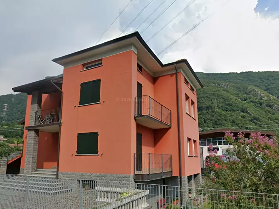 Immagine 6 di Villa in vendita  in Via Nazionale a Casazza