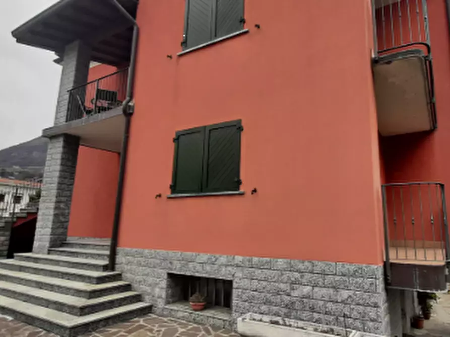 Immagine 17 di Villa in vendita  in Via Nazionale a Casazza