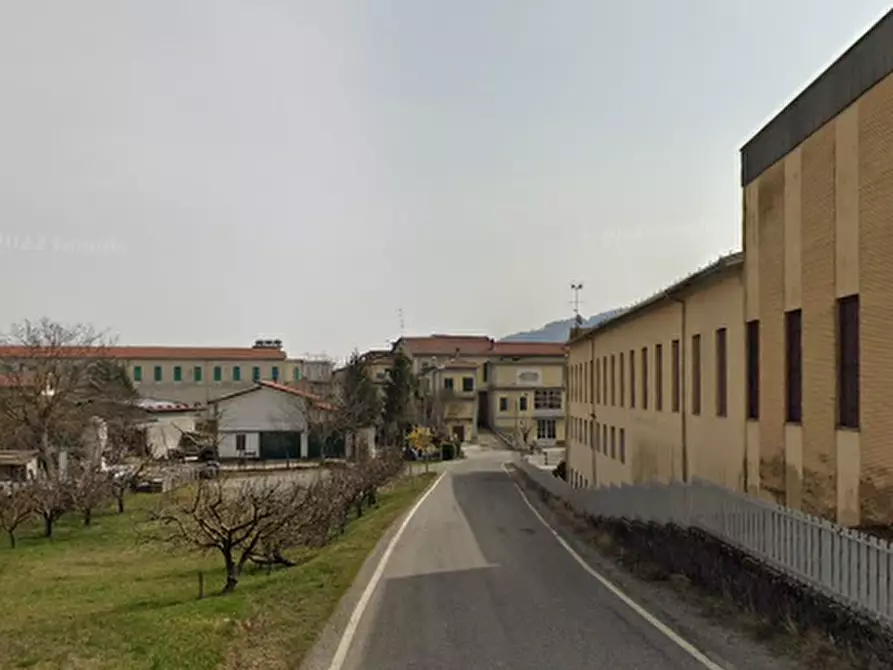 Immagine 5 di Stabile in vendita  in Strada Riano a Langhirano