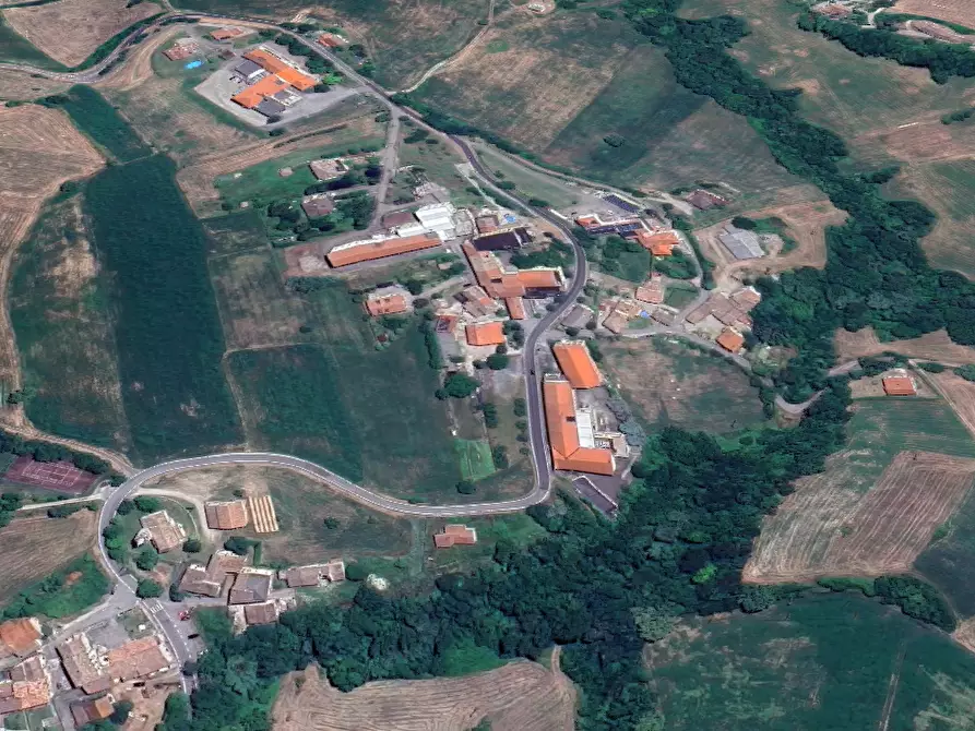 Immagine 7 di Stabile in vendita  in Strada Riano a Langhirano