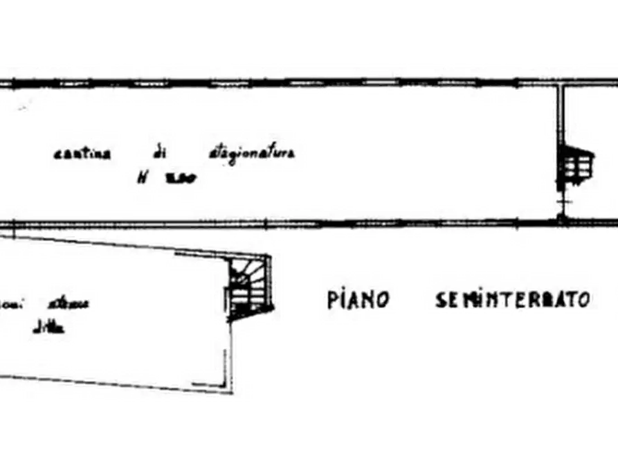 Immagine 14 di Stabile in vendita  in Strada Riano a Langhirano