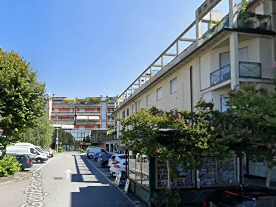 Immagine 2 di Negozio in vendita  in Via Guglielmo Marconi a Ranica