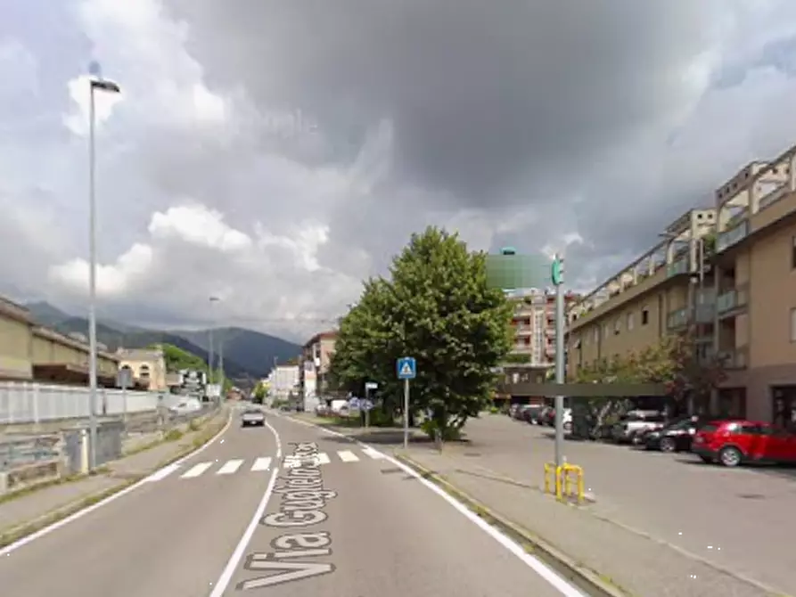 Immagine 3 di Negozio in vendita  in Via Guglielmo Marconi a Ranica