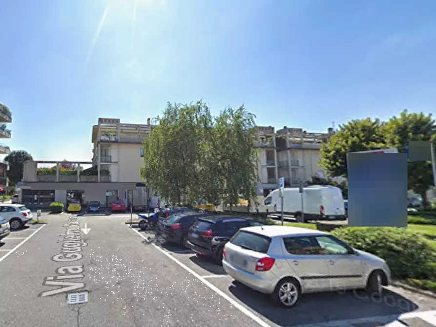 Immagine 7 di Negozio in vendita  in Via Guglielmo Marconi a Ranica