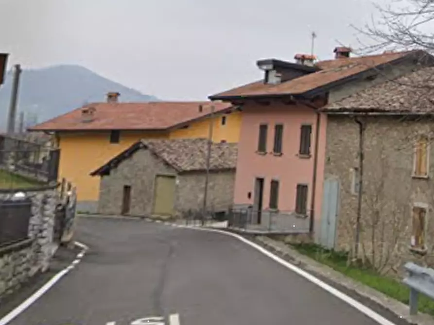 Immagine 17 di Villa in vendita  in Via Don Brozzoni a Costa Di Serina