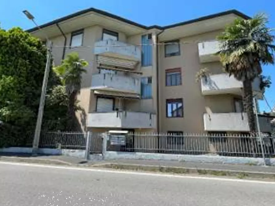 Immagine 16 di Appartamento in vendita  in Via Abbiategrasso a Cisliano