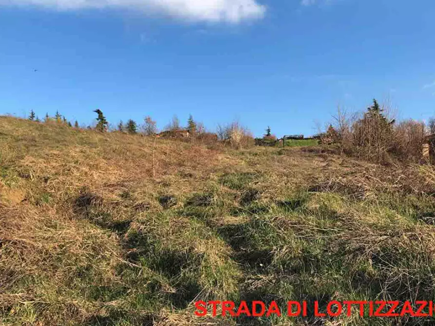 terreno edificabile in vendita a Gazzola