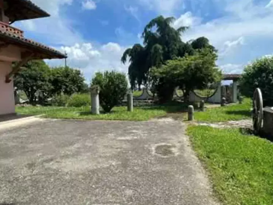 Immagine 2 di Casa indipendente in vendita  in Strada Frati a Mede