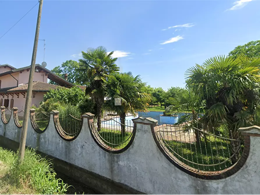 Immagine 17 di Casa indipendente in vendita  in Strada Frati a Mede