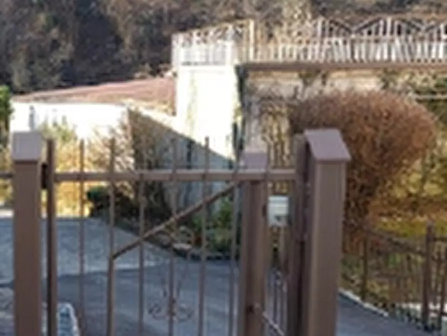 Immagine 3 di Appartamento in vendita  in Via alle Fonti a Sant'omobono Imagna