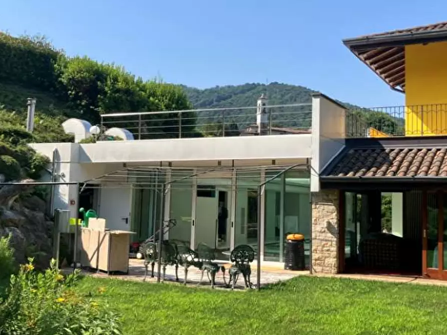 Immagine 14 di Villa in vendita  in Via Fara a Pradalunga