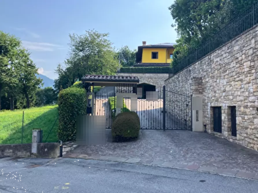 Immagine 41 di Villa in vendita  in Via Fara a Pradalunga