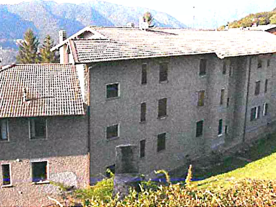 Immagine 1 di Appartamento in vendita  in Via Roncaglia a Zogno