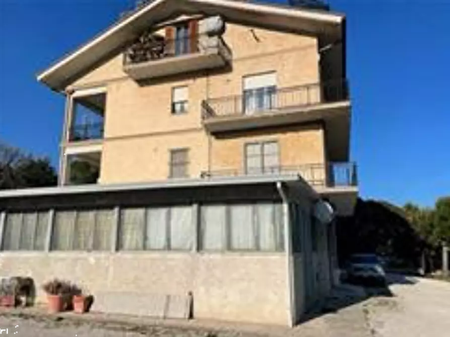 Immagine 2 di Magazzino in vendita  in Via Giovanni XXIII a Fermo