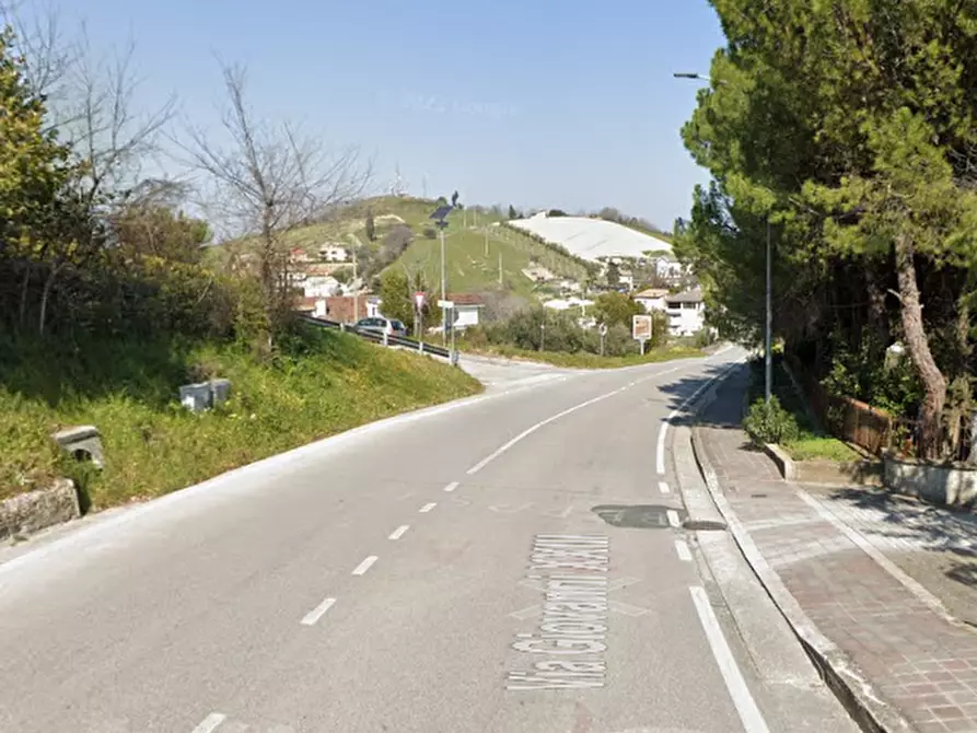 Immagine 8 di Magazzino in vendita  in Via Giovanni XXIII a Fermo