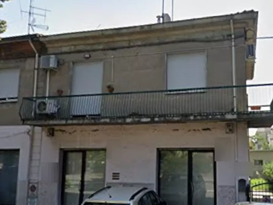 Immagine 6 di Negozio in vendita  in Via Della Fiera a Rimini