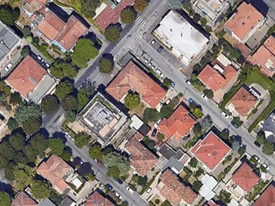 Immagine 12 di Negozio in vendita  in Via Della Fiera a Rimini