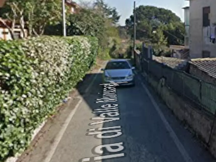 Immagine 11 di Villetta a schiera in vendita  in Via di Valle Muricana a Roma
