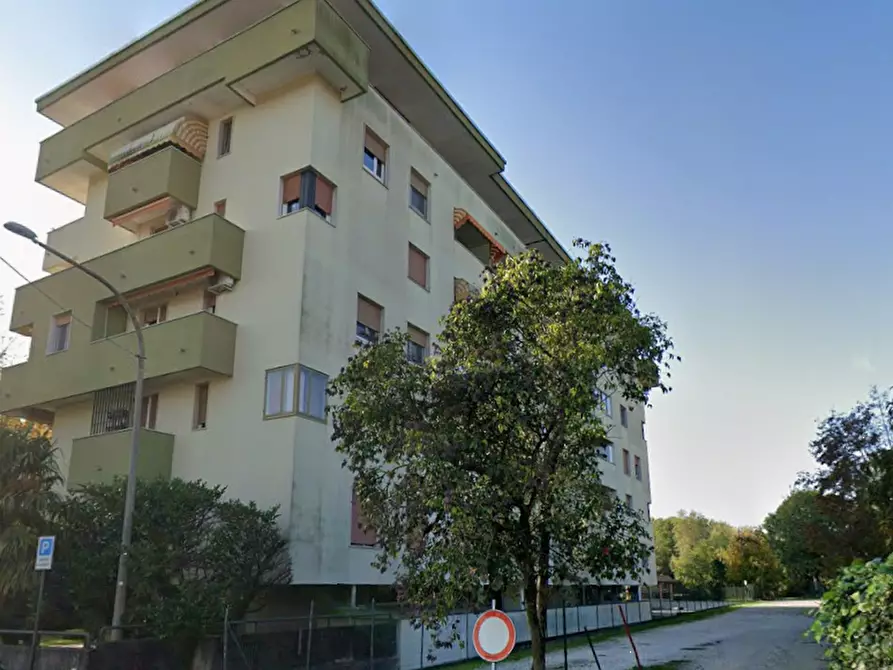 Immagine 11 di Appartamento in vendita  in Via Revedole a Pordenone