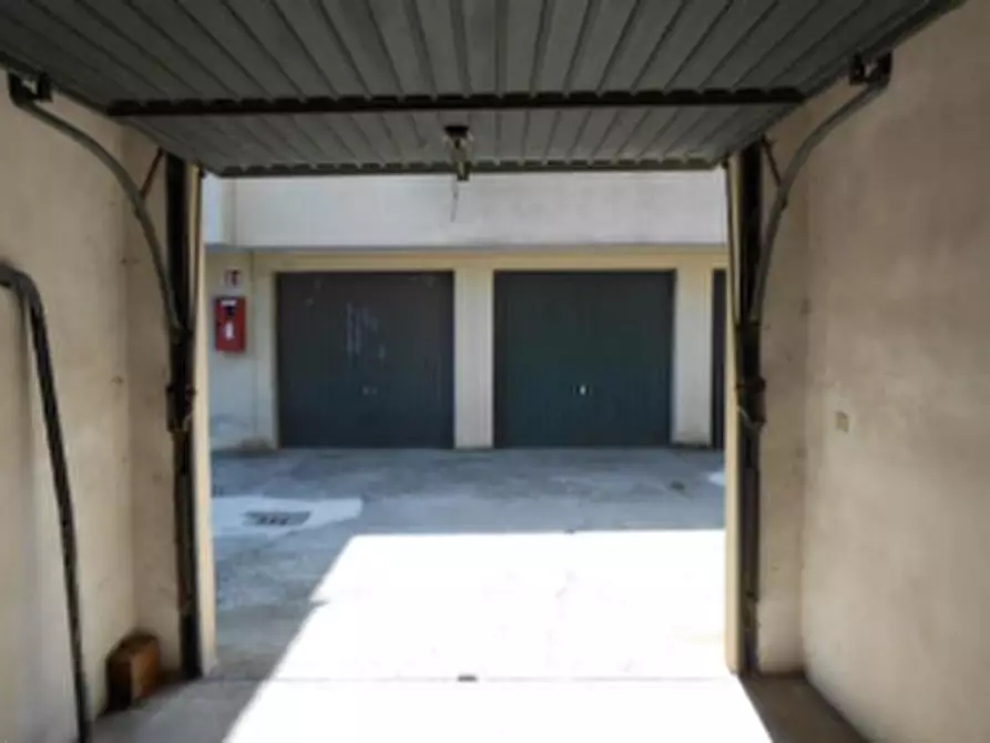 Immagine 16 di Appartamento in vendita  in Via Revedole a Pordenone