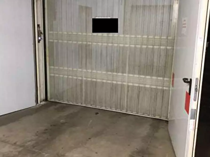 Immagine 3 di Posto auto in vendita  in Via Francesco Daverio a Forli'