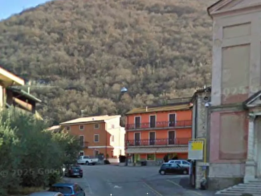 Immagine 14 di Negozio in vendita  in Via Chiesuola a Grezzana