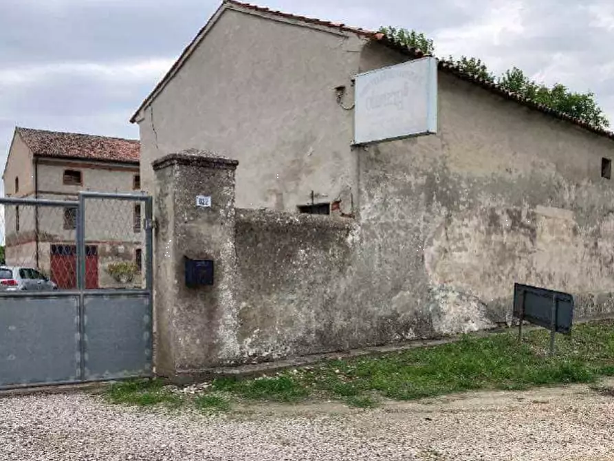 Immagine 1 di Casa indipendente in vendita  in Via Capitello a Castagnaro