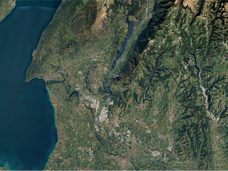 Immagine 5 di Terreno agricolo in vendita  in frazione di Ceraino a Dolcè