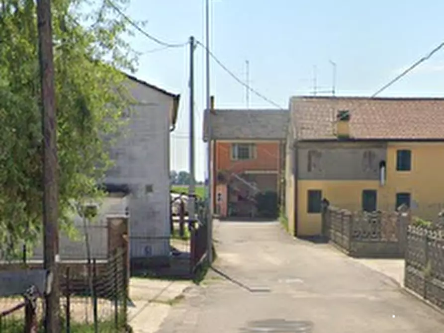 Immagine 12 di Rustico / casale in vendita  in Via Borghetto a Sanguinetto