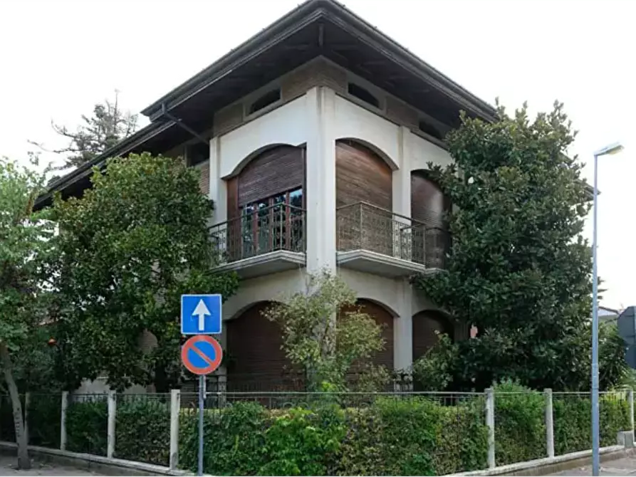 Immagine 3 di Appartamento in vendita  in Via Giovanni Pierpaoli a Fano