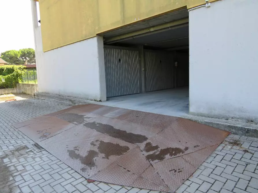 Immagine 4 di Posto auto in vendita  in Via Mantova a Cerea