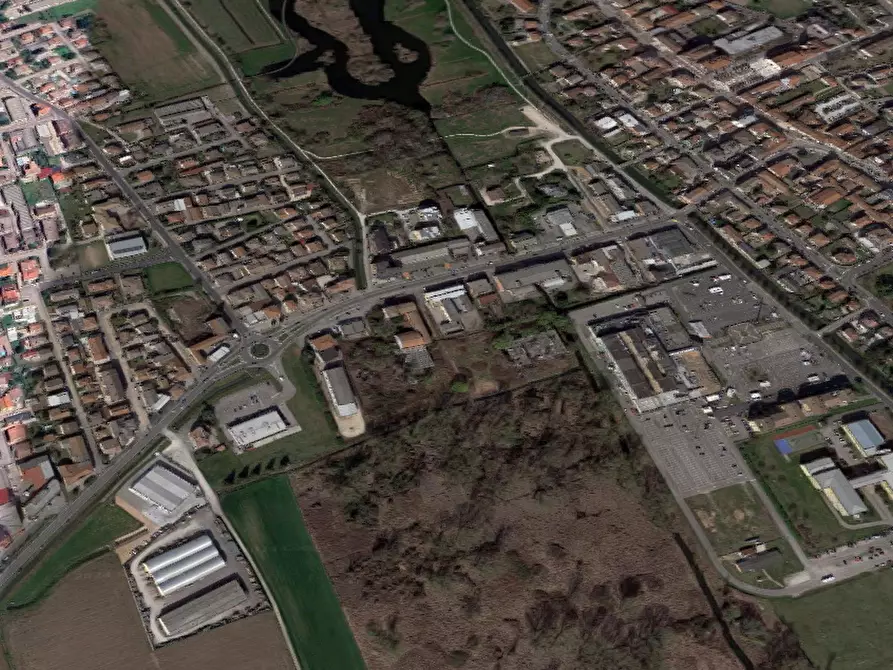 Immagine 10 di Posto auto in vendita  in Via Mantova a Cerea