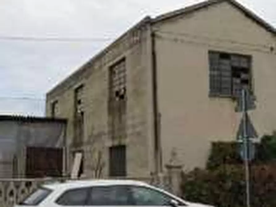 Immagine 4 di Magazzino in vendita  in Via Monte Grappa a Cerea