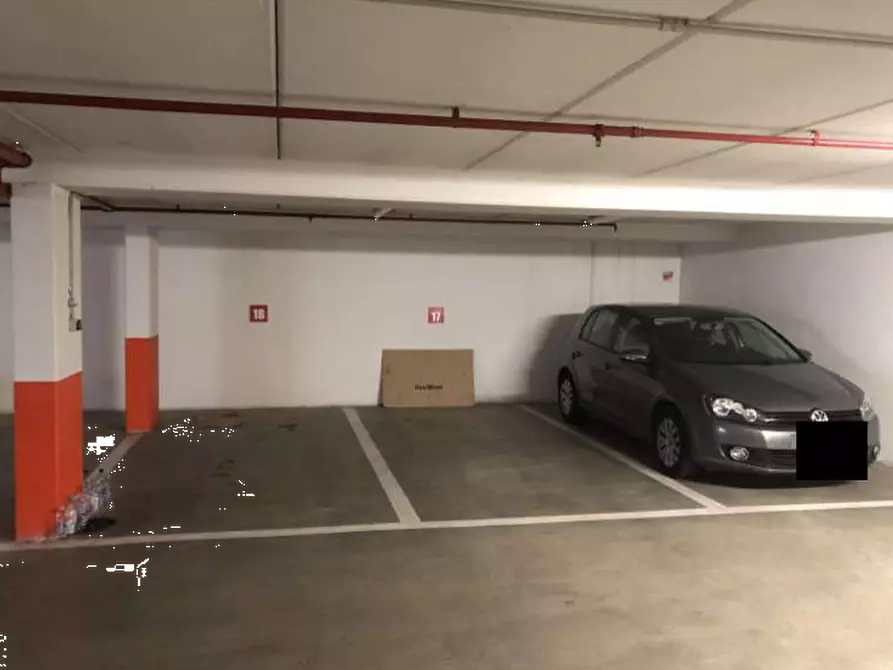Immagine 1 di Posto auto in vendita  in Via Francesco Daverio a Forli'