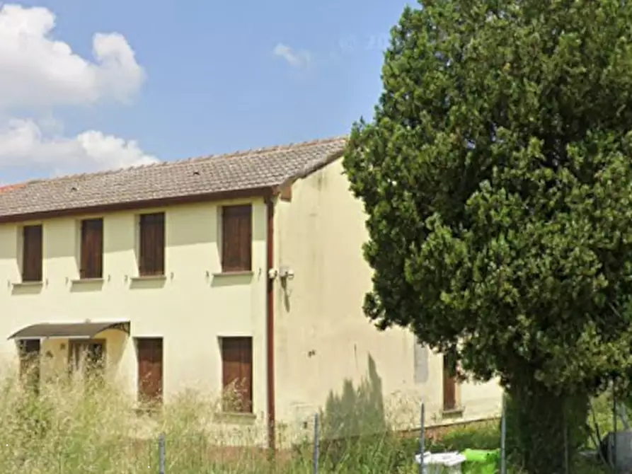 Immagine 1 di Porzione di casa in vendita  in  Via Napoleonica a Bagnolo Di Po