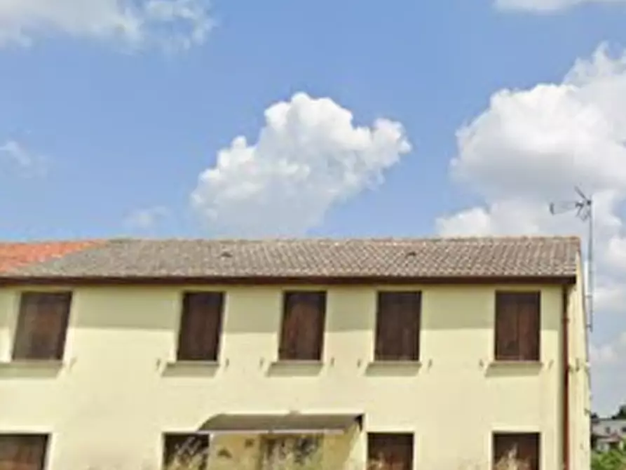 Immagine 5 di Porzione di casa in vendita  in  Via Napoleonica a Bagnolo Di Po